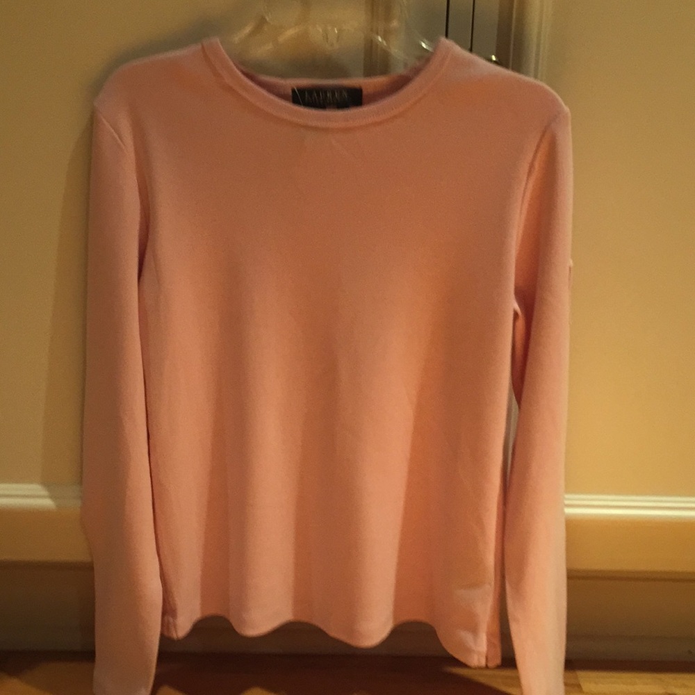 Women’s petite pale pink long sleeve shirt. NWT